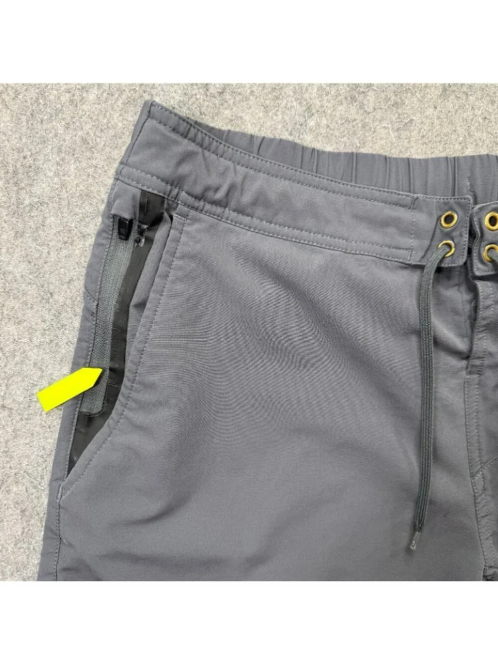 Ten Thousand Foundation Shorts Men L Gray 7